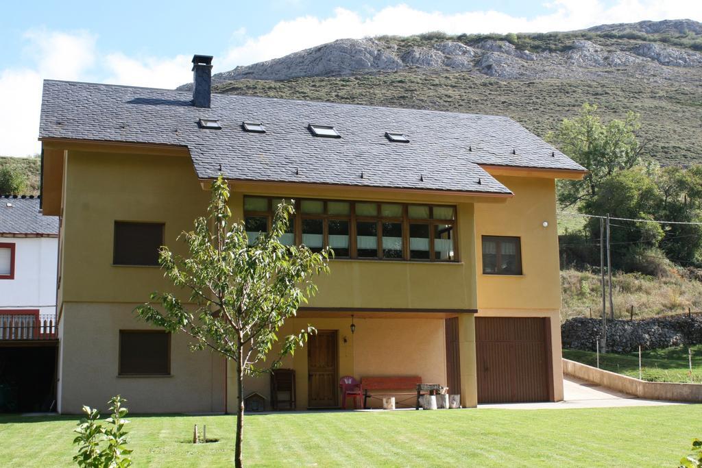 Gasthaus El Aposento De Babia Quintanilla De Babia Exterior foto